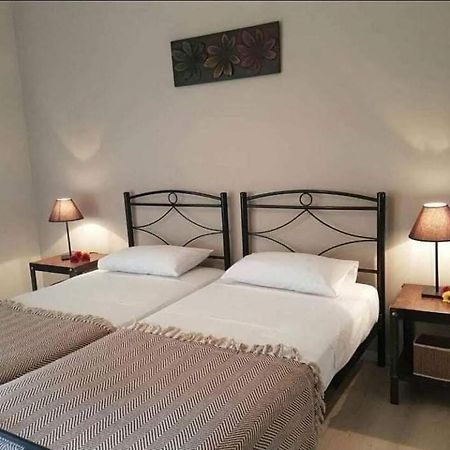 Guesthouse Emi Lygia  Ngoại thất bức ảnh